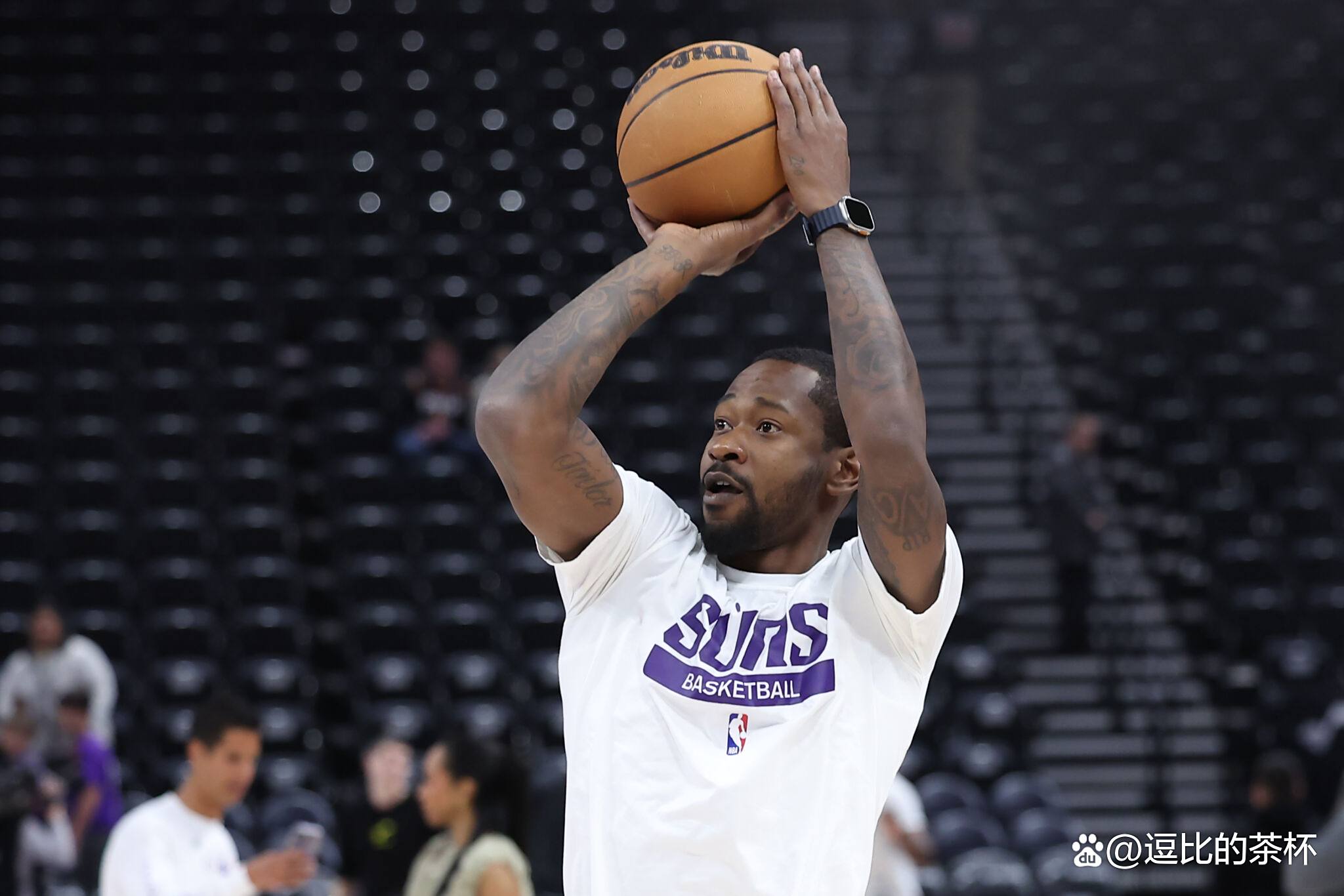 爵士队主力球员菲尼克斯太阳队展示实力的简单介绍 爵士队主力球员菲尼克斯太阳队展示实力的简单介绍