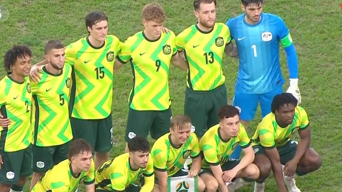 中场球员闯入禁区助球队战胜对手 中场球员闯入禁区助球队战胜对手