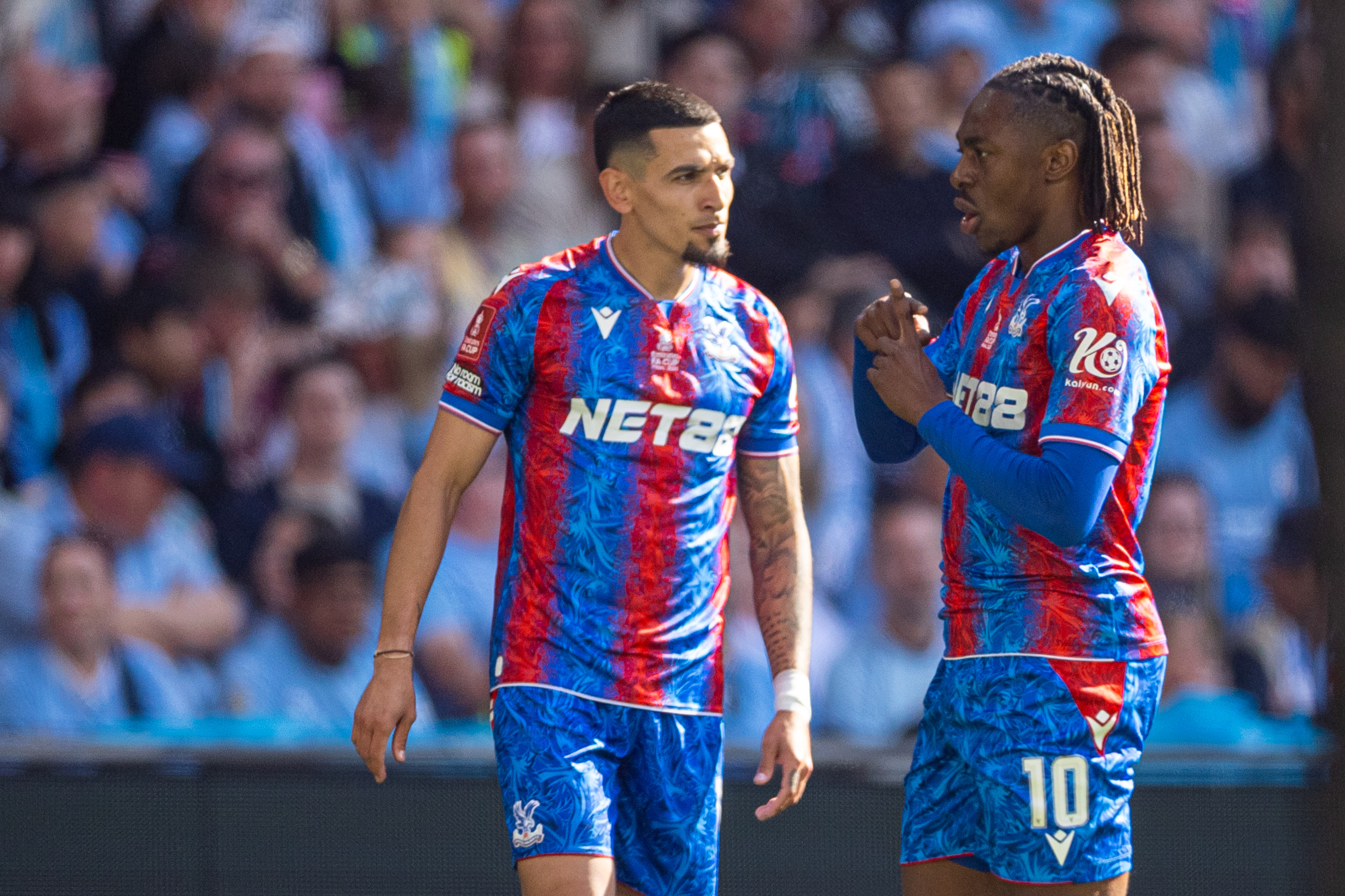 英格兰击败卢森堡，豪取三分