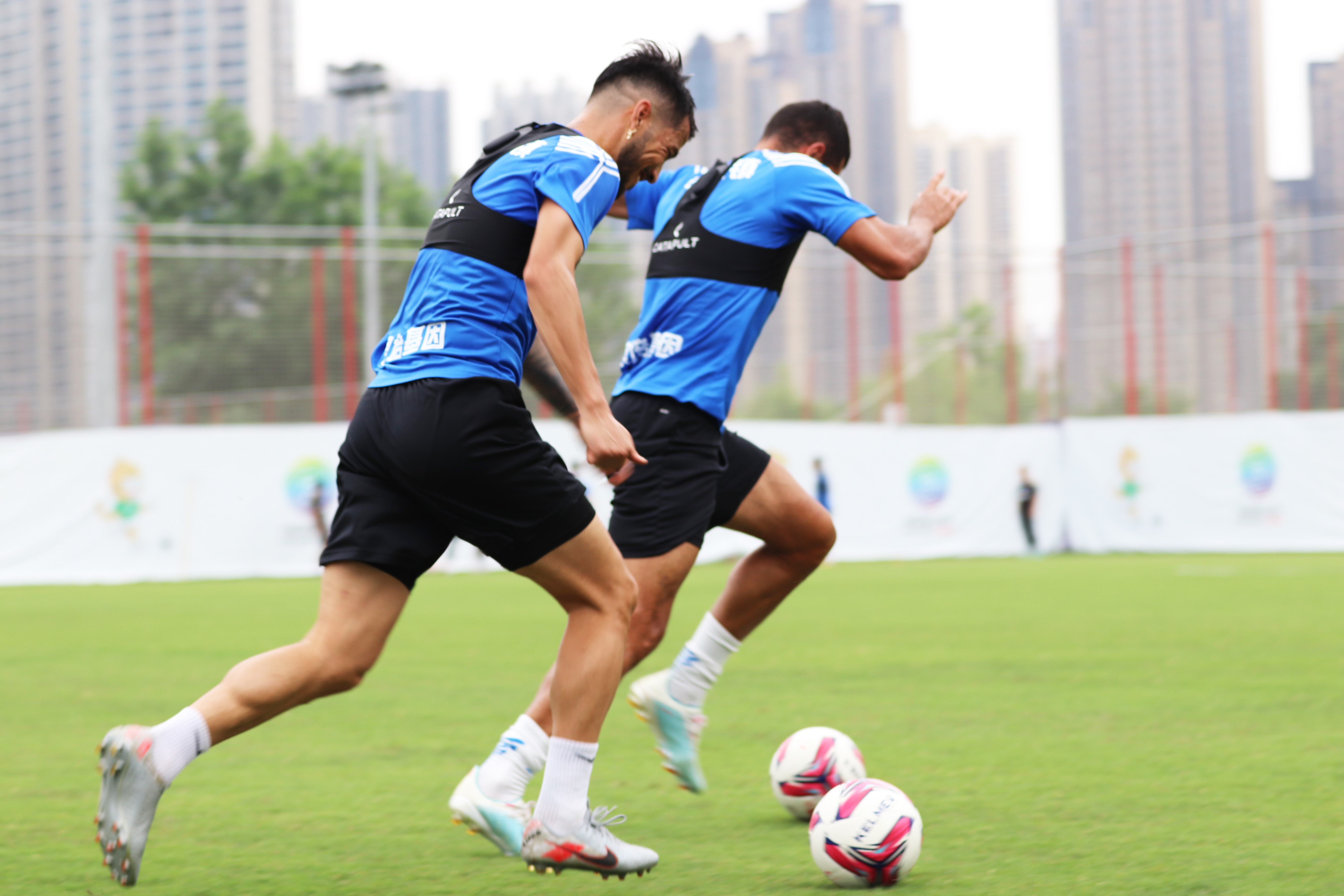 球员赛后接受精神测评,备战下一场比赛 球员赛后接受精神测评,备战下一场比赛