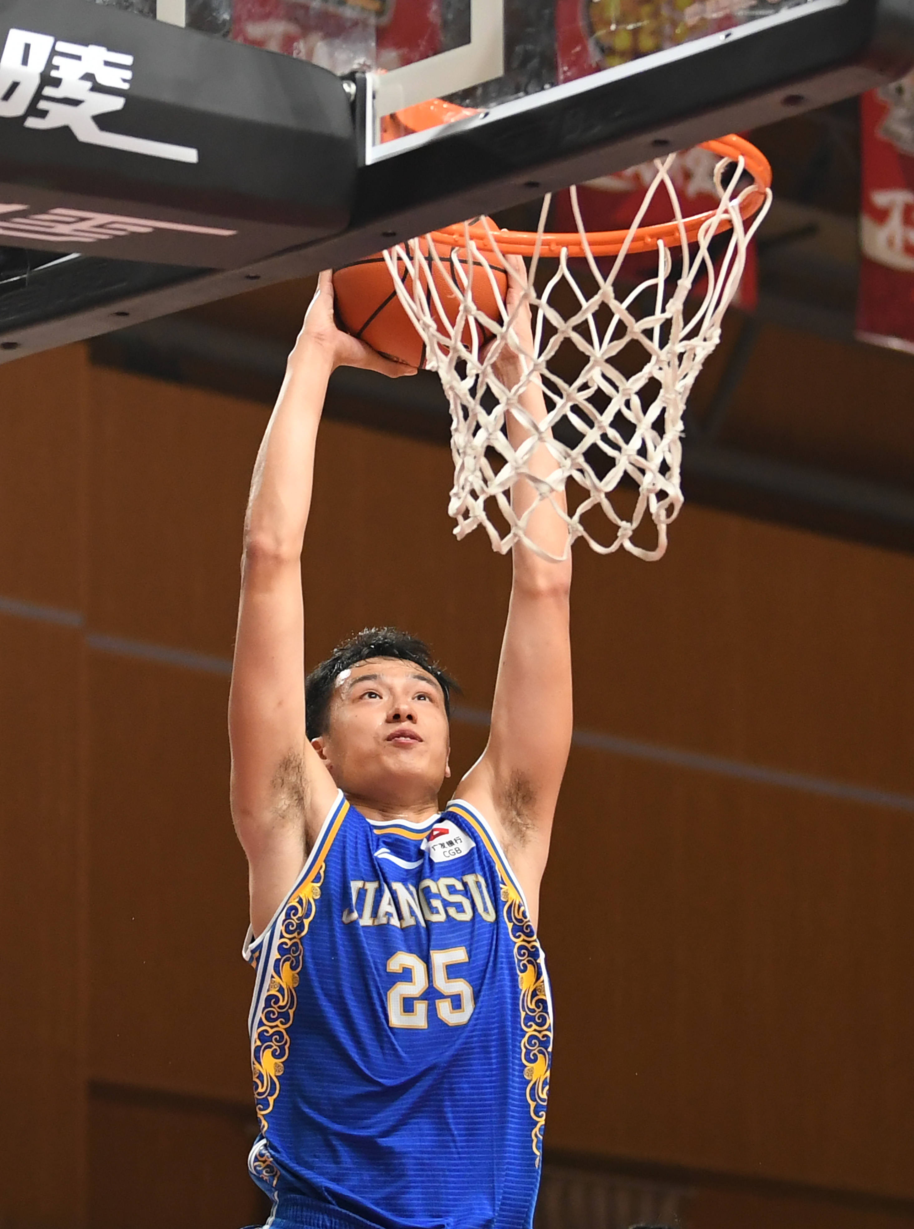 贵州男篮球员表现出色,为球队带来胜利的简单介绍 贵州男篮球员表现出色,为球队带来胜利的简单介绍