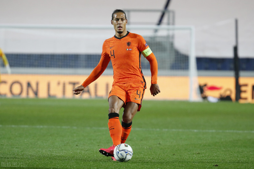 执教生涯坎坷！范加尔遭遇荷兰国家队糟糕表现的简单介绍